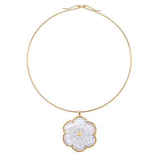 Marguerite Pendant + Neck Wire