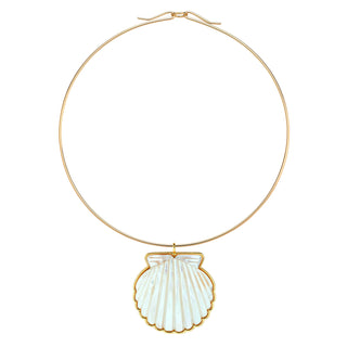 Scallop Shell Pendant + Neck Wire