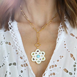 Clover Lariat